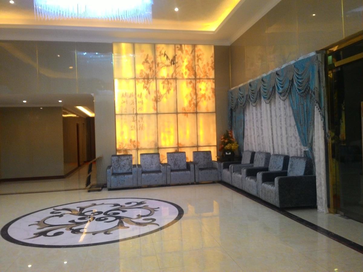 Apollo Hotel Rangoon Buitenkant foto