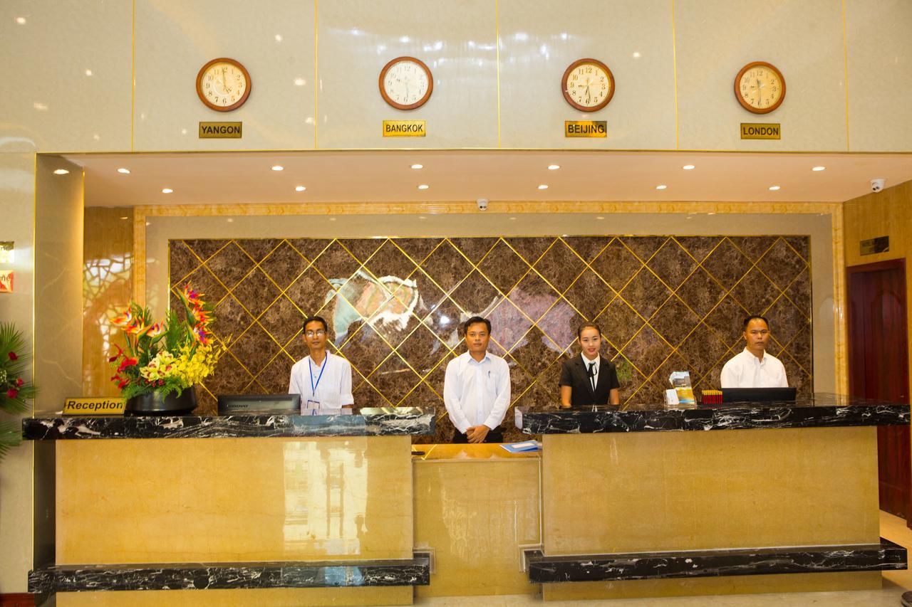 Apollo Hotel Rangoon Buitenkant foto
