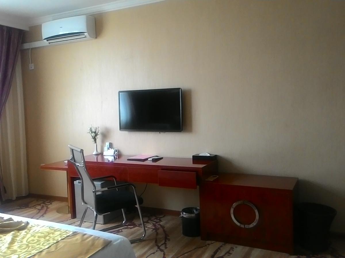 Apollo Hotel Rangoon Buitenkant foto