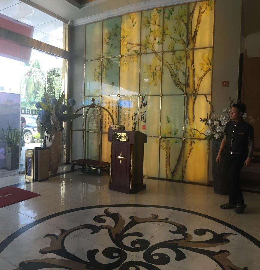 Apollo Hotel Rangoon Buitenkant foto