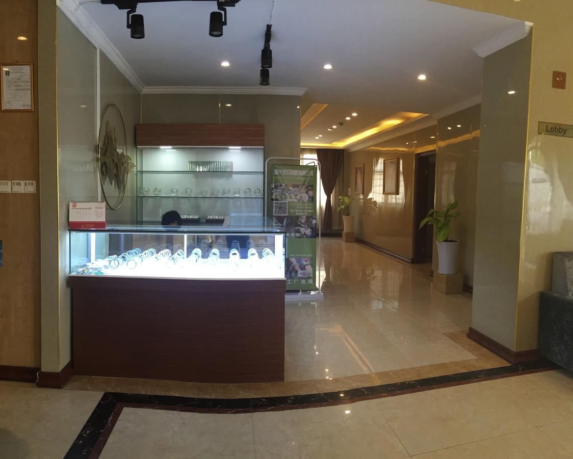 Apollo Hotel Rangoon Buitenkant foto